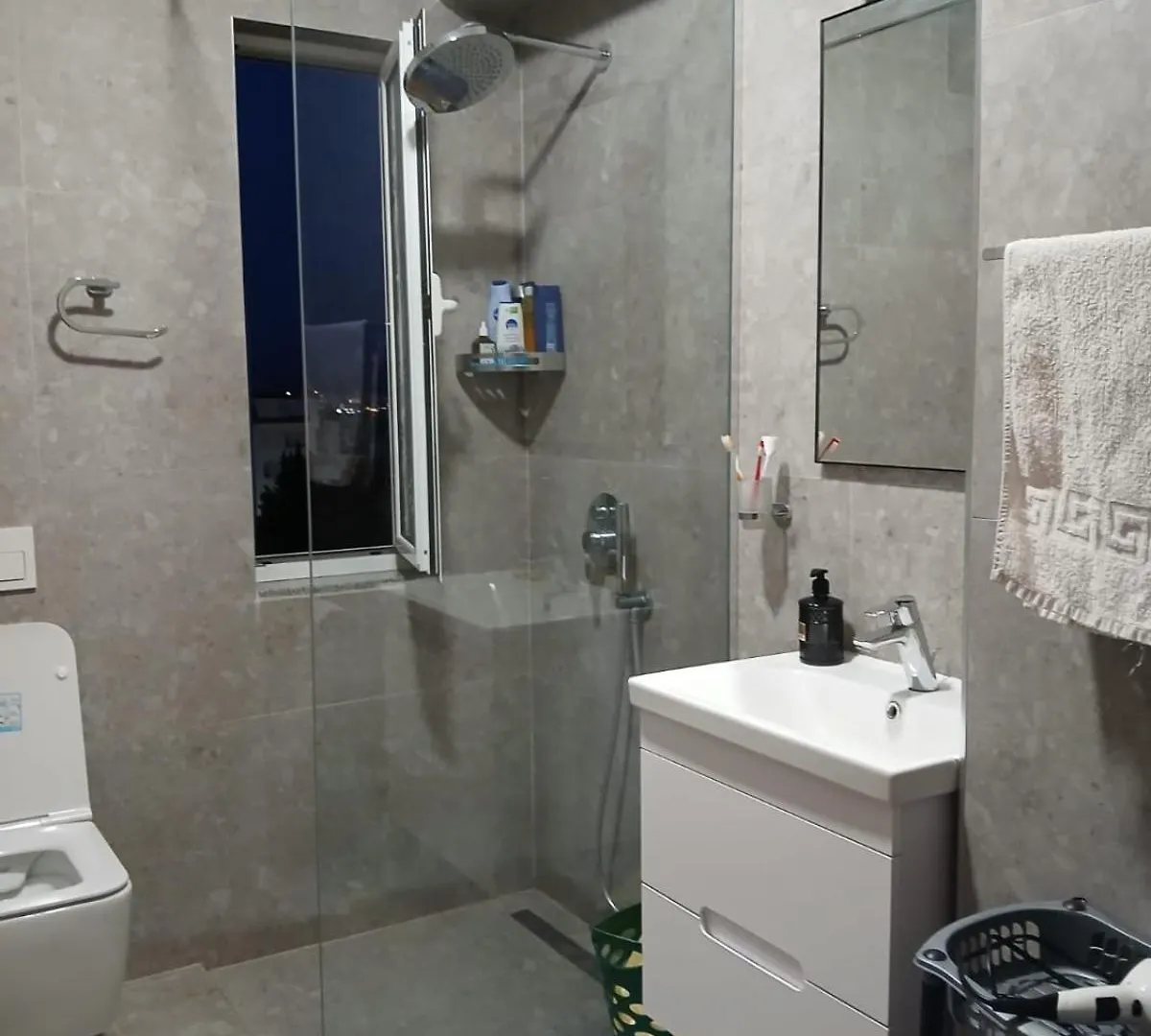Amos Apartment Sarande Albania