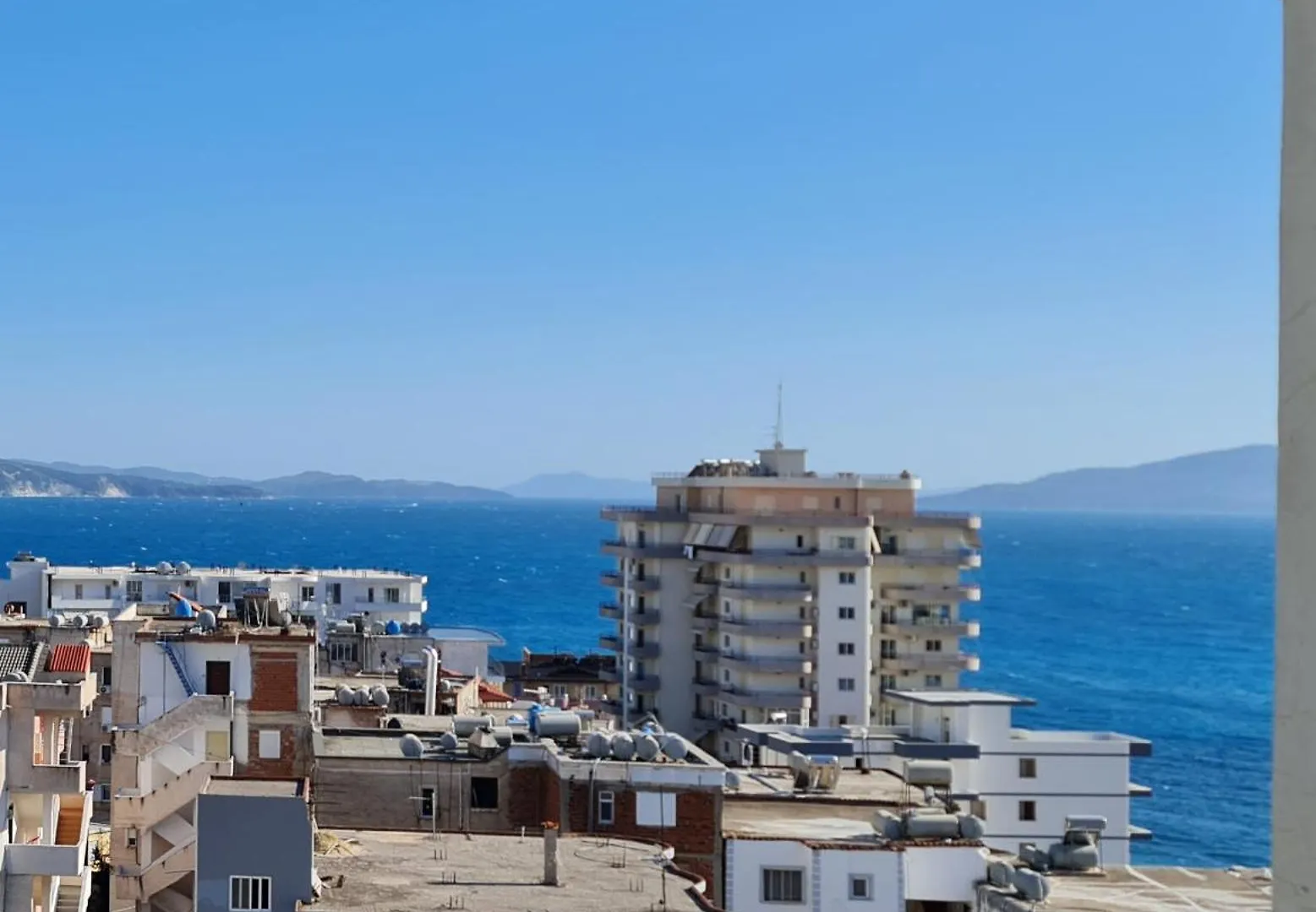 Amos Apartment Sarande